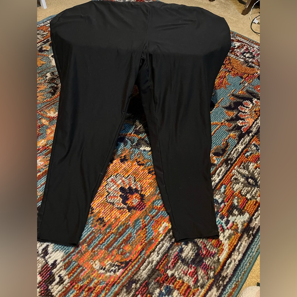 Black leggings plus size 3X by terra sky made from polyester and spandex